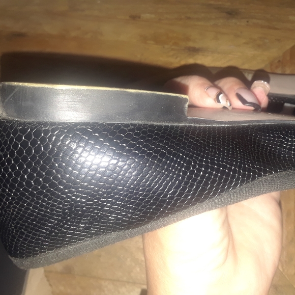 Zara Black flats faux snake skin size 6 - Picture 2 of 5